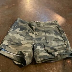 Girls camp shorts, size 14-16 Old Navy